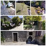 Casa Da Varanda Alojamento de Acomodação e Pequeno-almoço Carreco